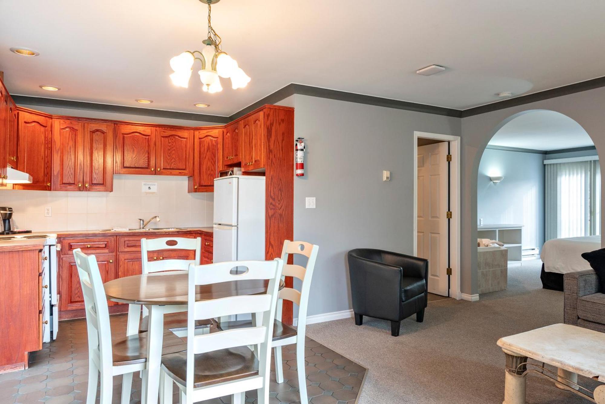 Tiki Shores & Penticton